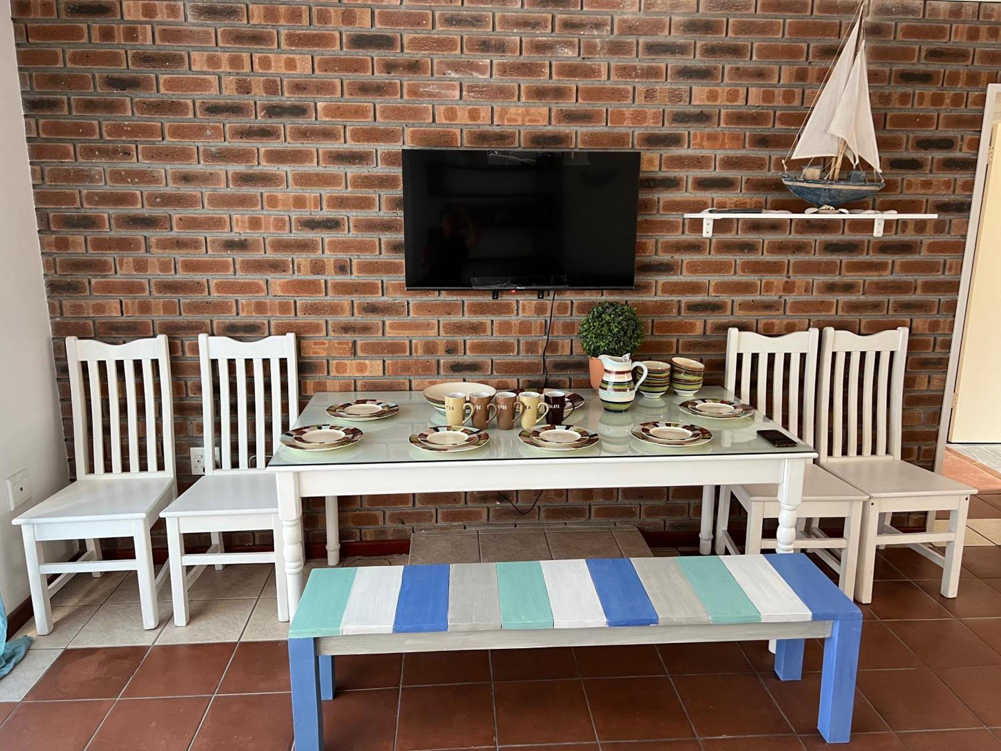 Coastal House: 3br+private Entrance+self Catering Holiday home *