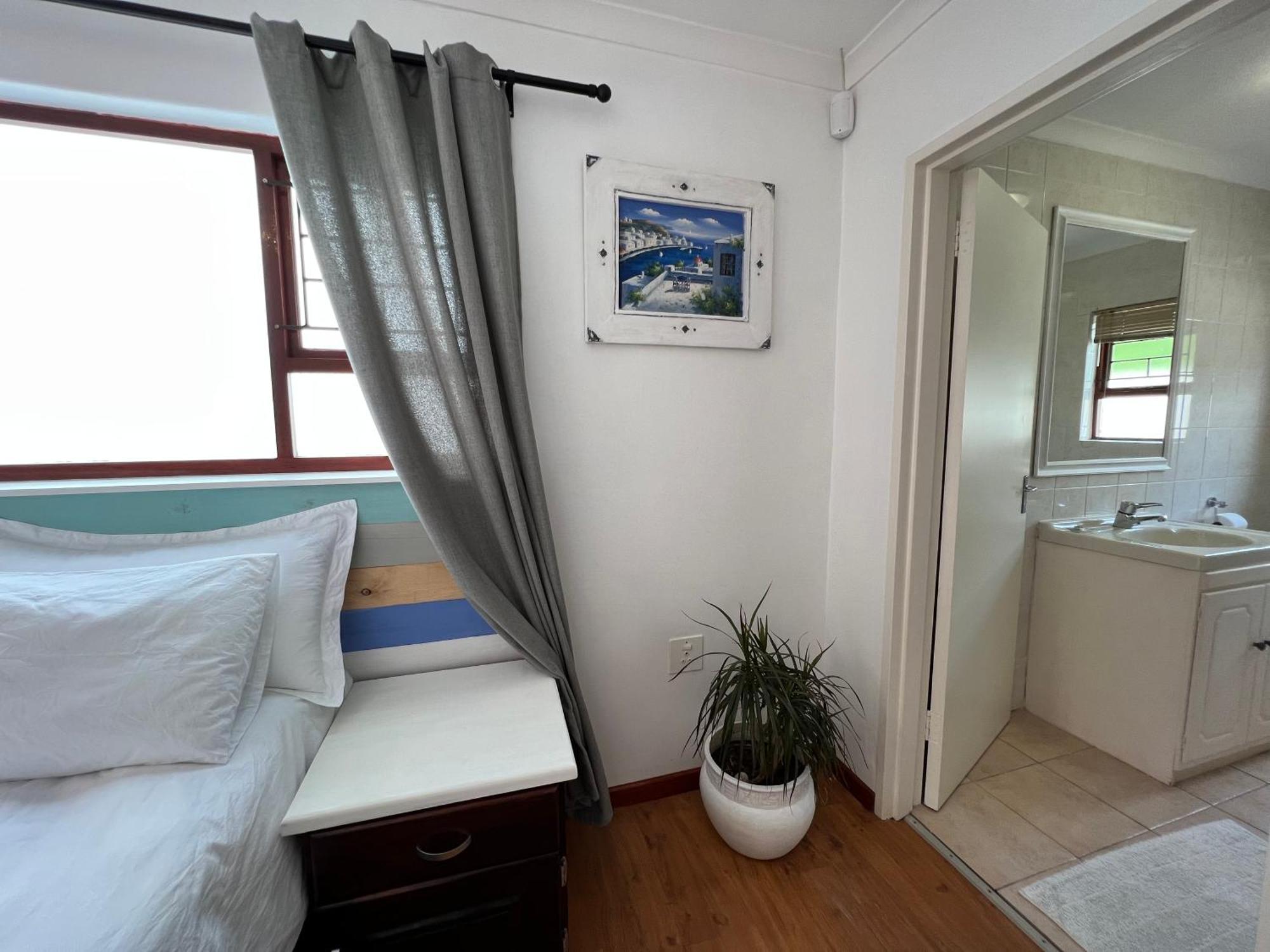 Coastal House: 3br+private Entrance+self Catering Holiday home