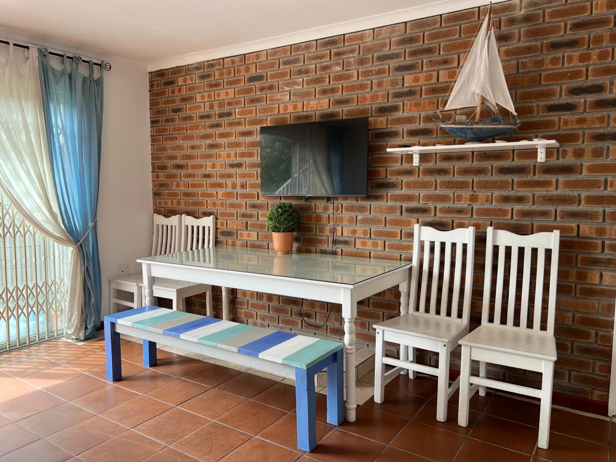 Coastal House: 3br+private Entrance+self Catering *