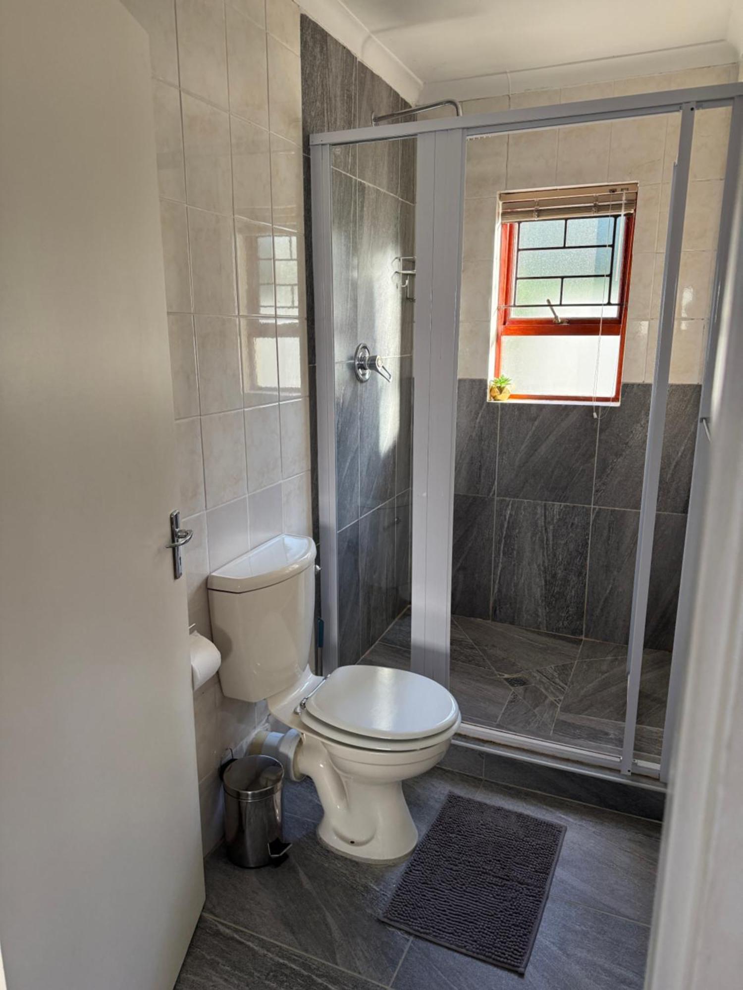 Coastal House: 3br+private Entrance+self Catering *