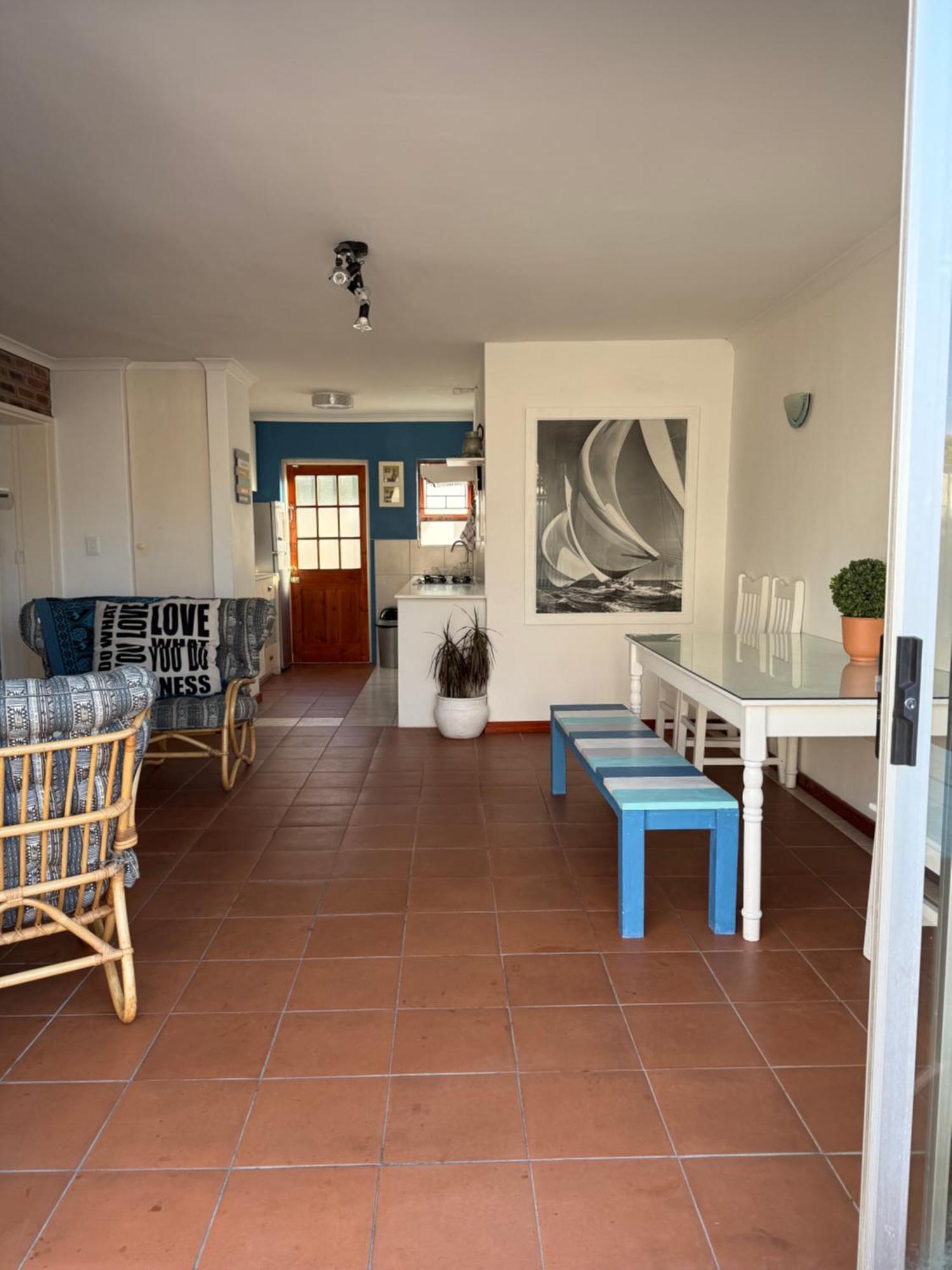Coastal House: 3br+private Entrance+self Catering Holiday home